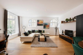 Historic Flat by Tate Modern